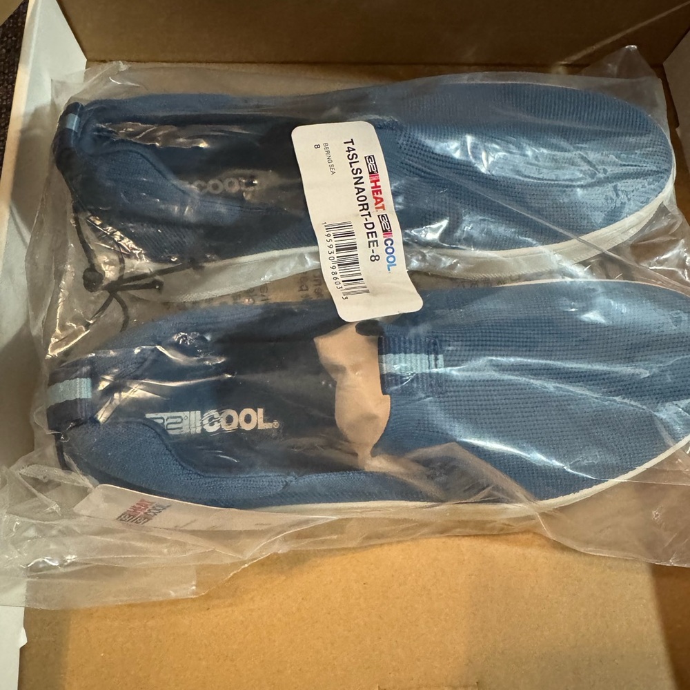 32 Degrees Blue Loafers - Picture 4 of 6